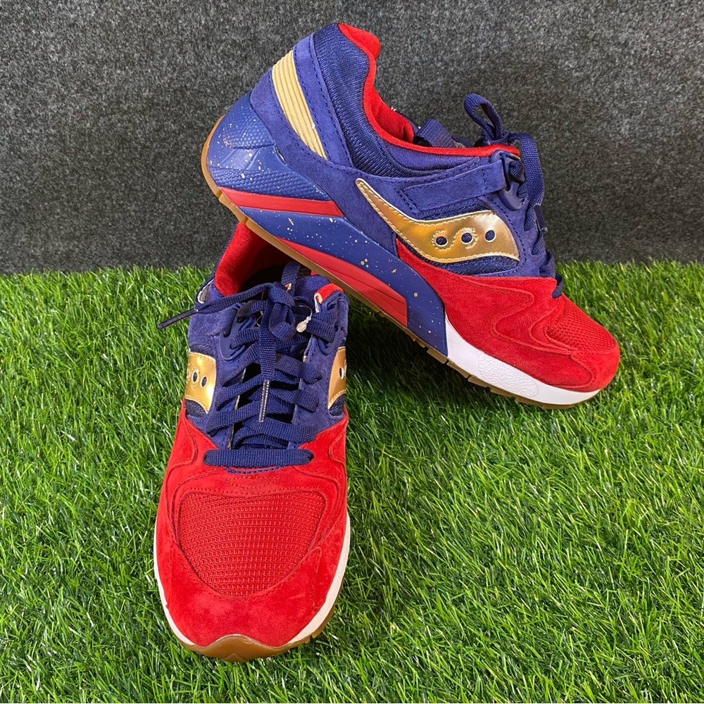Saucing Grid 9000 Sparring Running Shoes Mens 8.5 Vibrant Red and Blue Sneakers